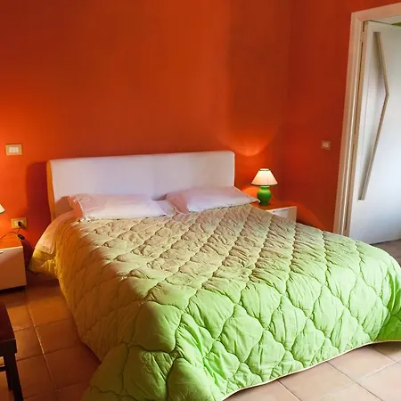 Annapaola 3* Lequile